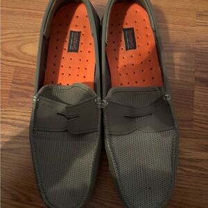 SWIMS Men's Size 11 Green Loafers